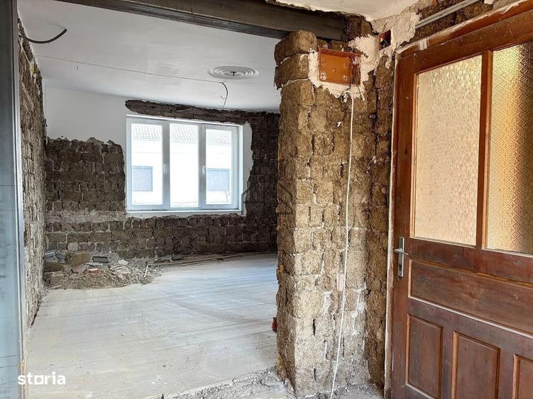 De vanzare | Casa | Teren 570 mp | Proiect extindere | Episcopia - 1
