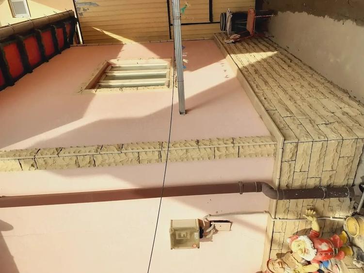 Casă cu 3 camere cu Teren 803 Mp în Central