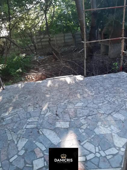 Casă cu 6 camere cu Teren 502 Mp în Central