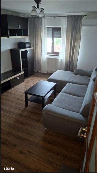 Apartament cu 3 camere decomandat în Găvana