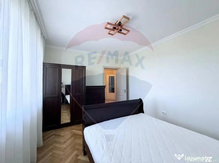 Apartament cu 2 camere decomandat în Trei Stejari
