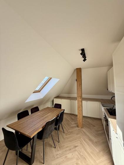 Apartament cu 3 camere decomandat în Florești