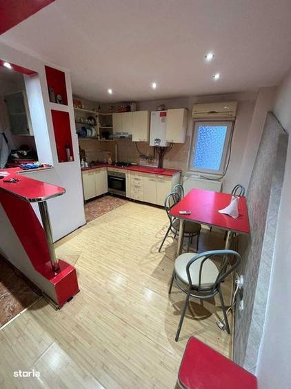 Vand apartament 3 camere central - 1