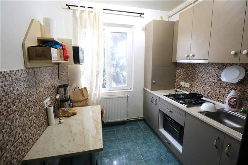 Apartament cu 2 camere decomandat în Bogdăneștilor