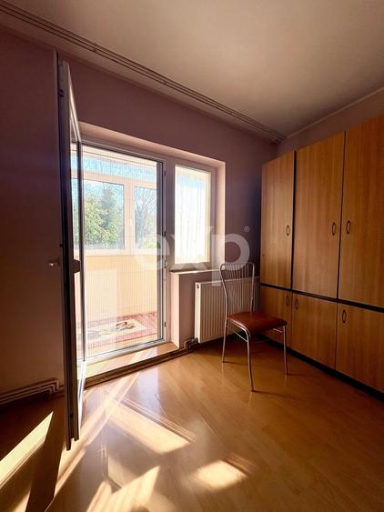 Apartament cu 2 camere decomandat, mobilat în Banat