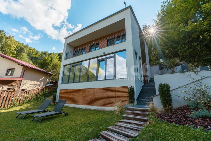 Casă individuală cu 4 camere cu Teren 345 Mp în Tarnița