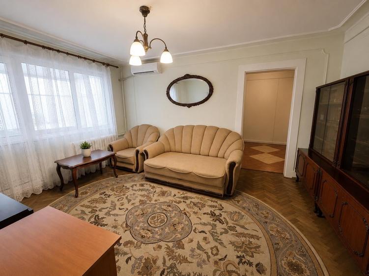Apartament cu 2 camere în Podul de Piatră