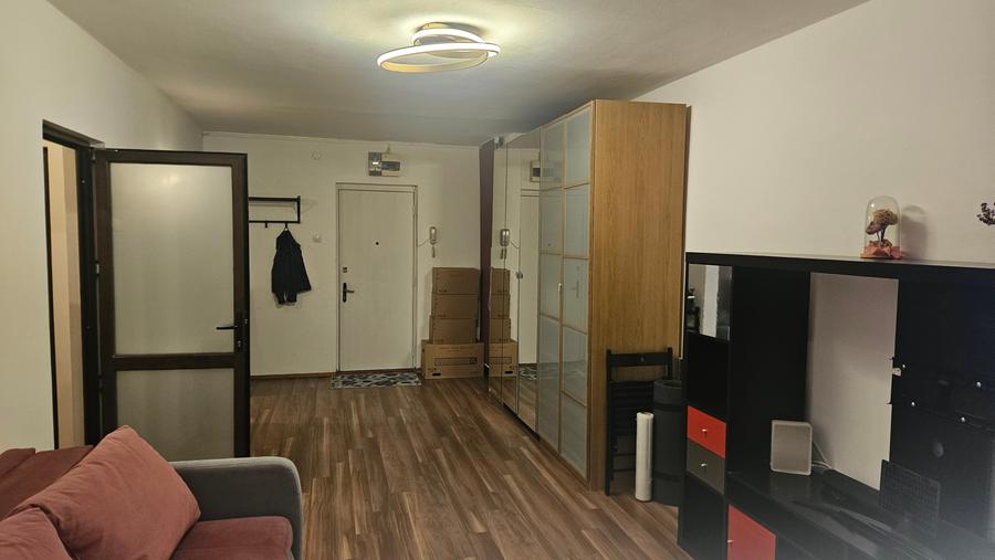 Apartament cu 2 camere decomandat în Drumul Taberei
