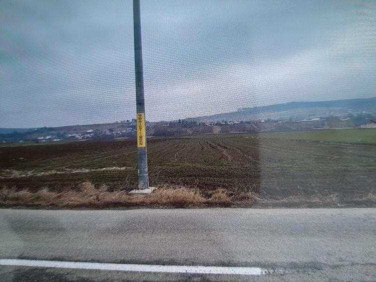 Teren de 4566 mp, în Călinești (Calafindești)