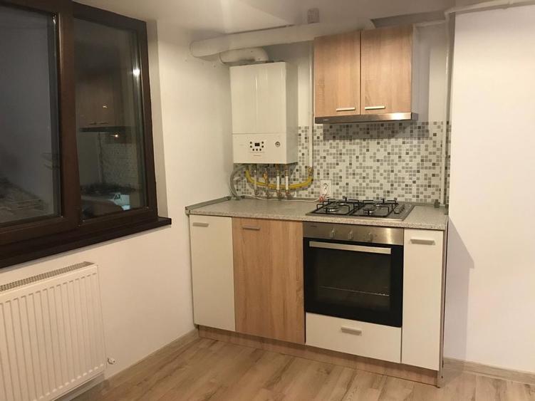 Apartament cu 3 camere decomandat în Gară