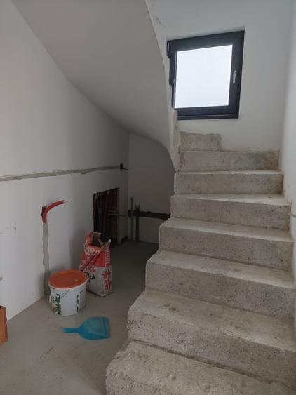 Casă individuală cu 4 camere cu Canalizare în Bolintin-Vale