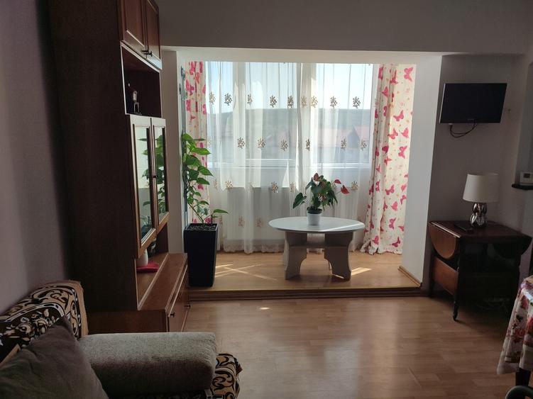 Garsonieră decomandată în Exterior Vest
