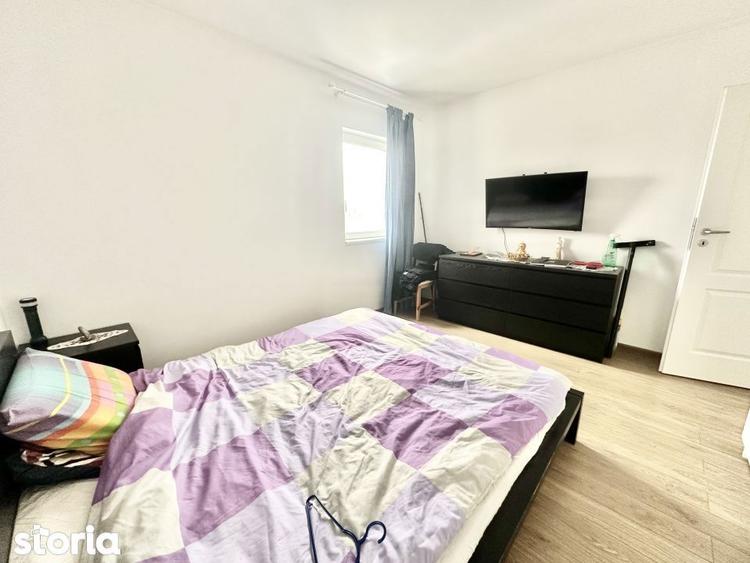 Apartament cu 3 camere semidecomandat în Moșnița Nouă