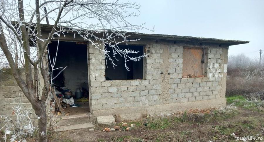 Teren de 5000 mp, în Corbii Mari