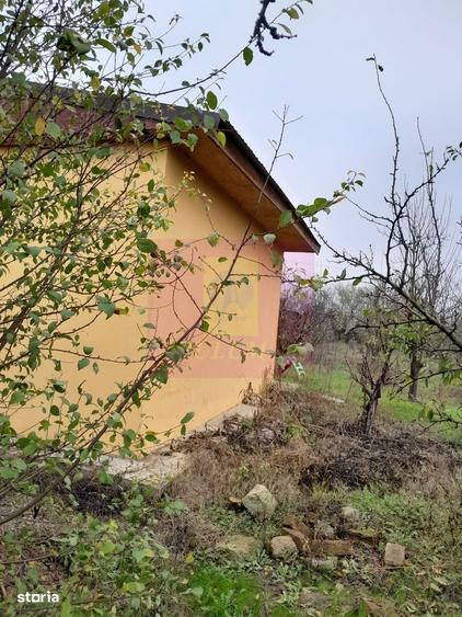 Casă cu 3 camere cu Canalizare în Bărcănești