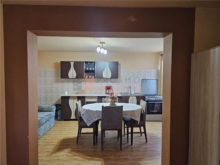 Casă individuală cu 5 camere cu Teren 1100 Mp în Cândești