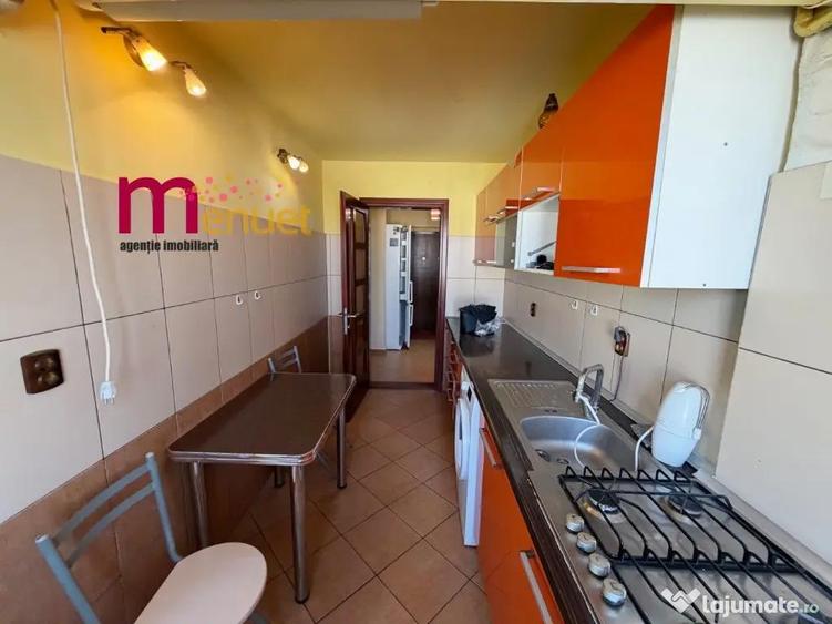 Apartament cu 2 camere decomandat în Central