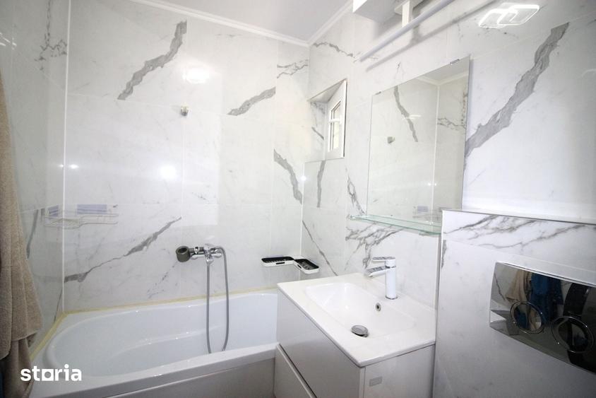 Apartament cu 3 camere semidecomandat în Cornișa
