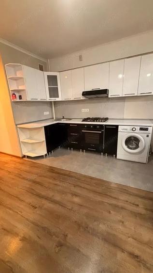 Garsonieră decomandată în Calea București
