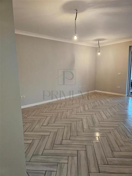 zona M CITY - 5 camere - perete dublu - toate utilitatile - 9