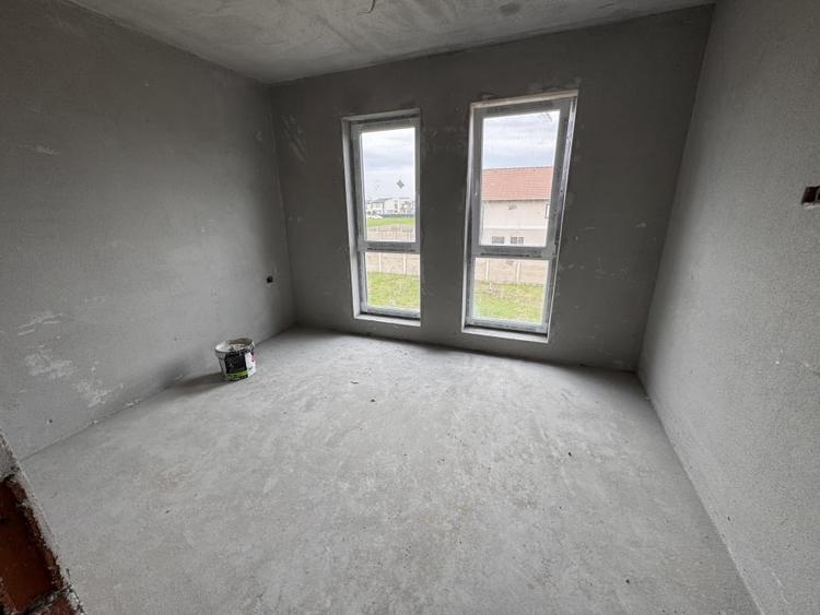 DIRECT DEZVOLTATOR, DESPARTIT PRIN C.T, 4 CAMERE - 8