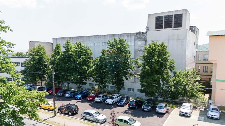 Spațiu Industrial de Închiriat între 1.140 - 4.623mp - Huși - E581 - 3
