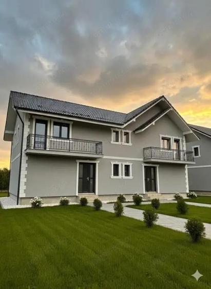 Vand duplex la cheie - suprafa?a utila este de 110 m2 , 3 dormitoare - 1