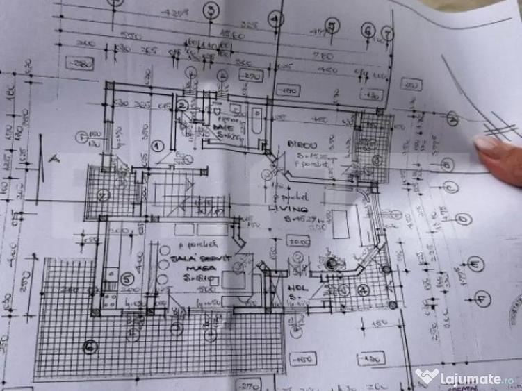 Casa de vanzare la ro?u,500 mp utili poten?ial Unic, loc - 1