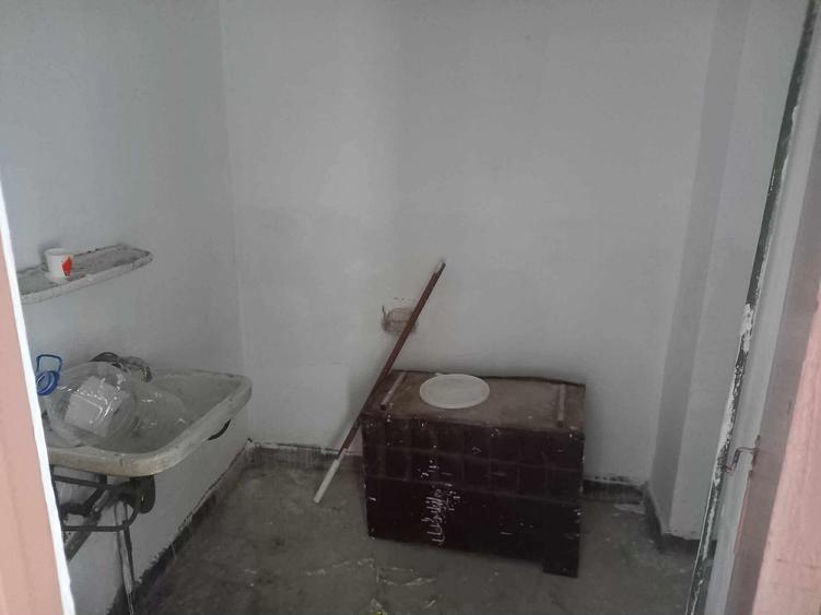 Vand apartament 3 dormitoare 2 bai 1 bucatarie - 7