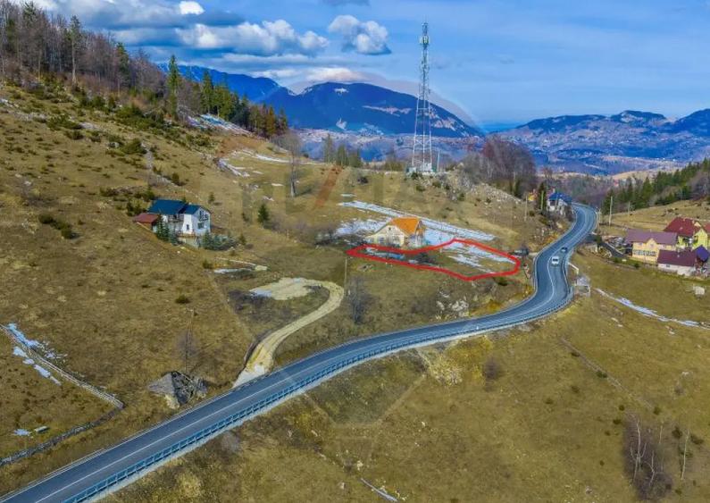 Teren intravilan CU PRIVELISTE DE POVESTE- Fundata- Romania - 17