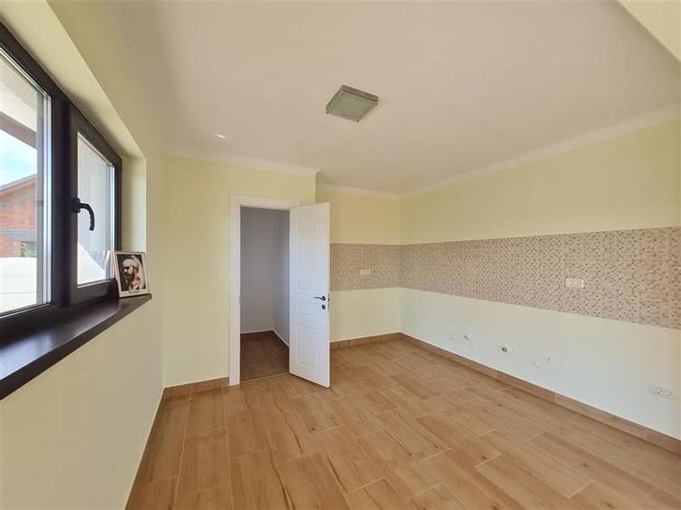 Distinctie rezedintiala pe 4 camere, 500 mp teren, Harman - 28