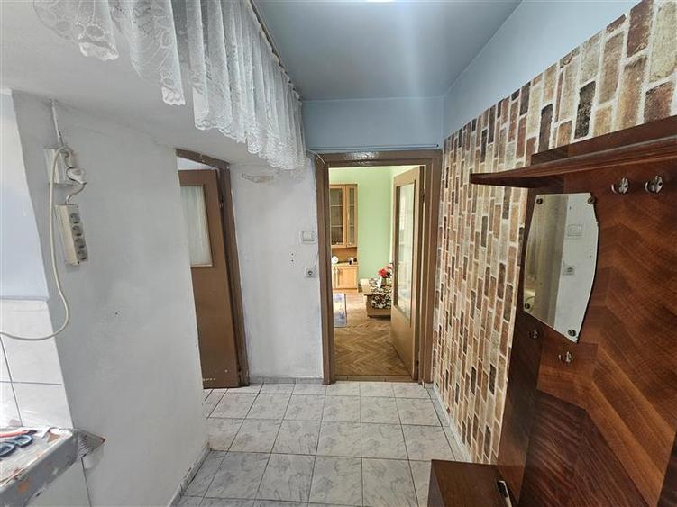 Resita, 2 Cam. Mobilat, Micro 3 - 9