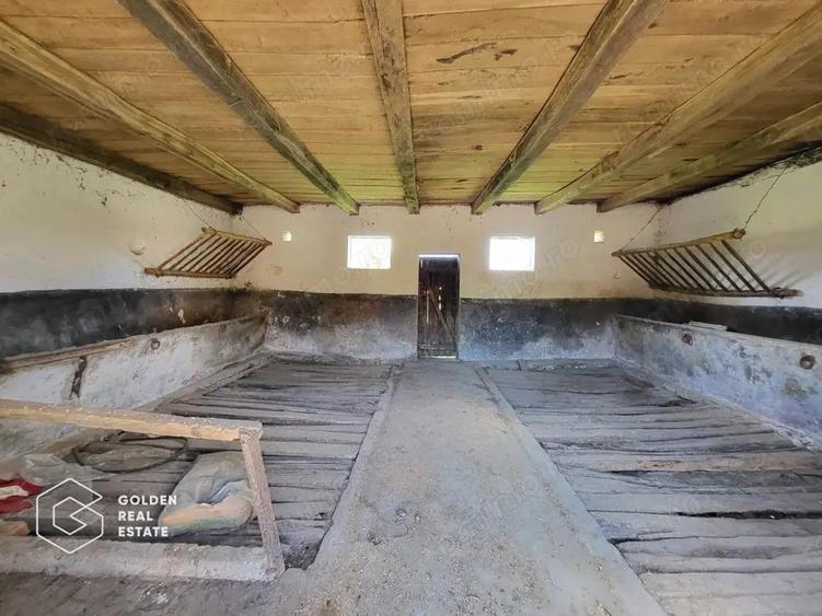 Casa cu 3 corpuri de cladire, sat Lalasint - 18