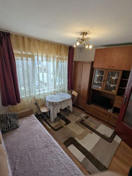 Proprietar inchiriez garsoniera - 3