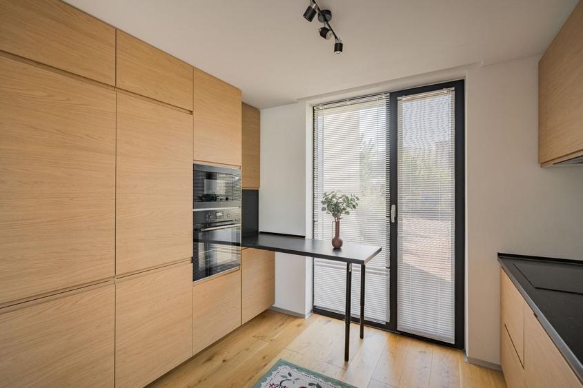 Vila cu 4 camere mobilata complet in Amber Forest - 15