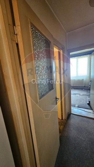 Apartament cu 3 camere de vanzare in zona Vlahuta