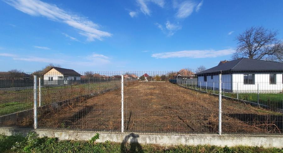 Vand teren intravilan,800 mp,loc Ludus,,jud.Mures - 1