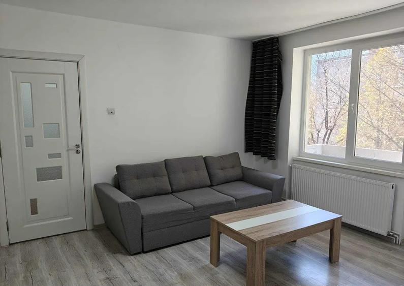 Apartament 2 camere zona TRACTORUL, - 1