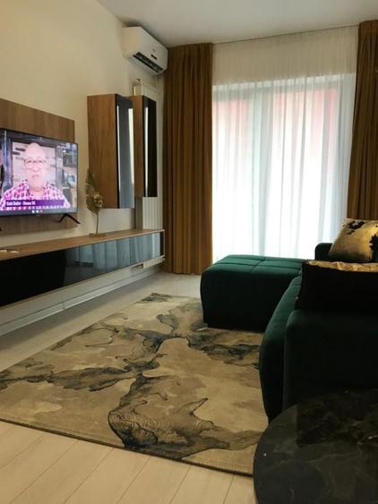 Apartament cu 2 camere decomandat în Politehnica