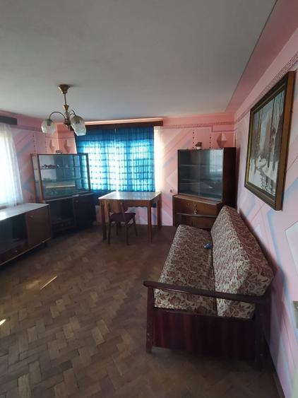 Proprietate mare de renovat: Casă P+1 + Clădire secundară, 5.031 mp Teren Intrav - 10