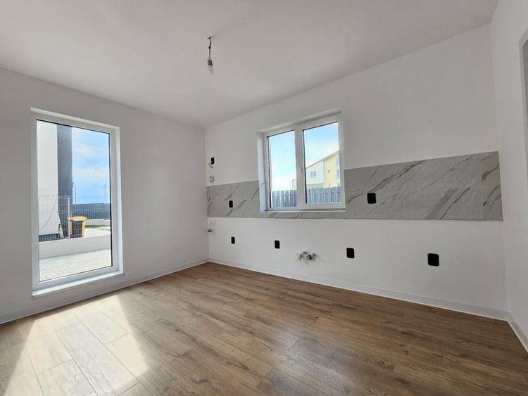 Casa individuala cu patru camere, Primaverii, Sanpetru - 3