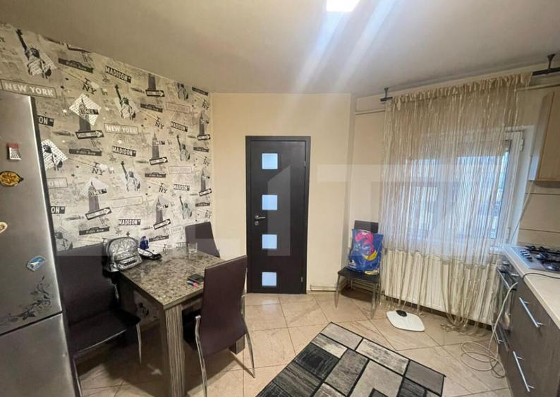 Apartament 3 camere decomandat,70mp, zona Mc Donald's - 8