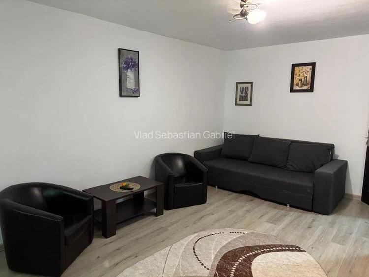 Garsoniera, decomandata, 38mp, A/C, metrou, parcare, Aparatorii-Patriei
