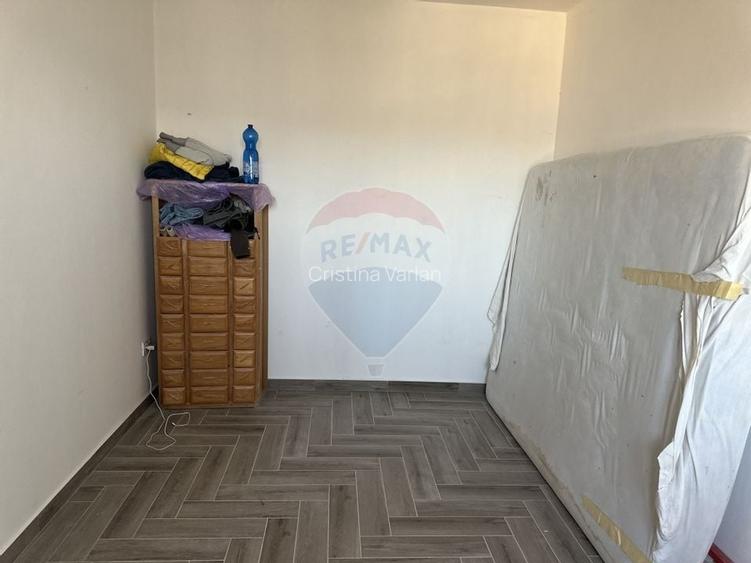 Apartament cu 2 camere de vanzare Savinesti