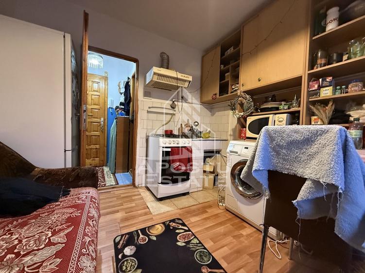 Garsoniera spatioasa mobilata si utilata, zona Buziasului - 4