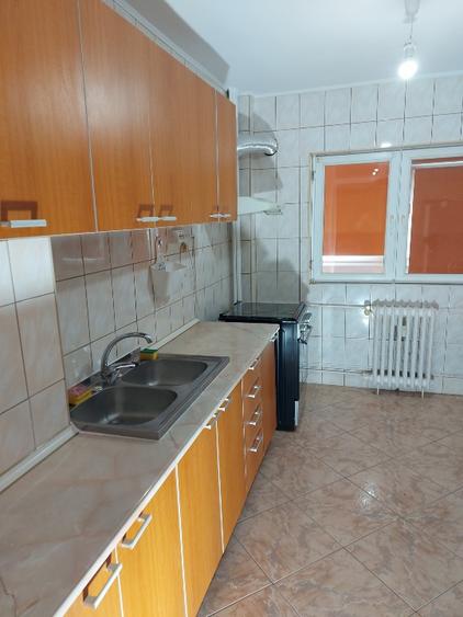 proprietar inchiriez 2 camere zona Obor metrou - 2