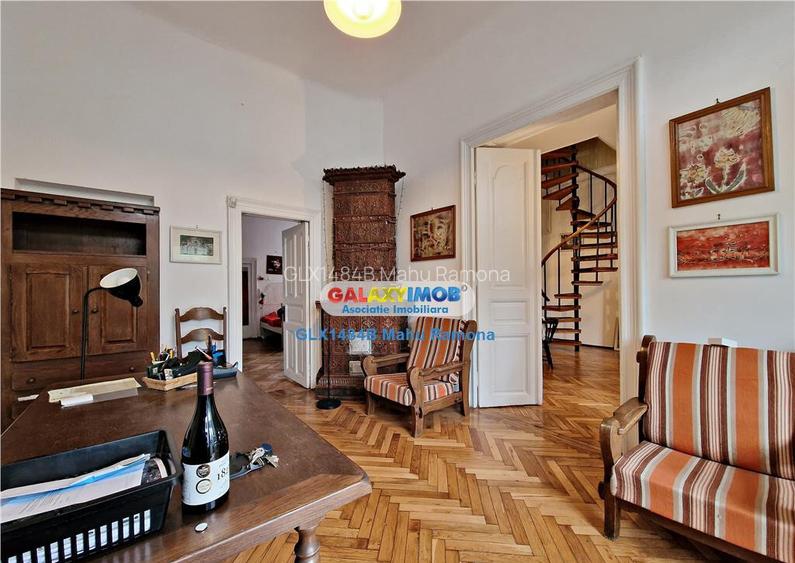Casa veche renovata, parter mansarda, curte proprie, Foisoru Casa veche renovata, parter mansarda, curte proprie, Foisoru