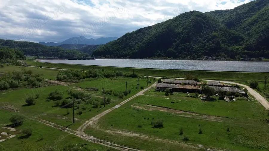 Doua Case Zona Racovi?a Aproape de Nodul Rutier - 16