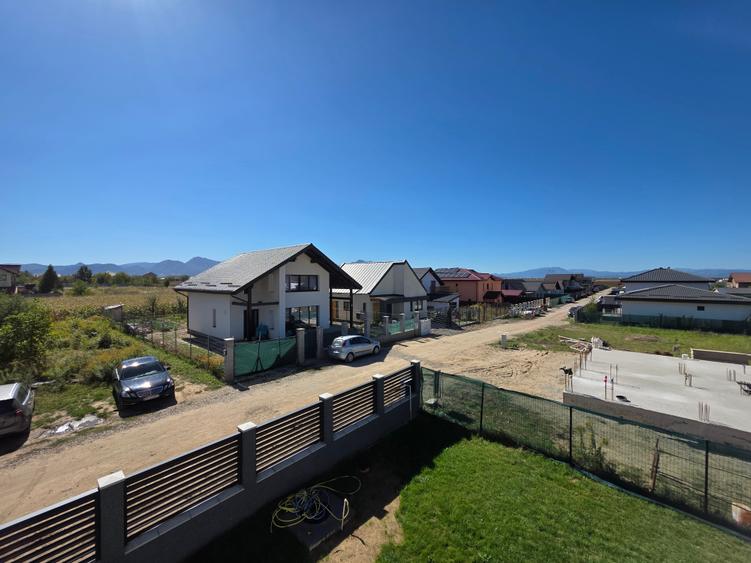 Casa moderna in Harman Aleea 14 - 17