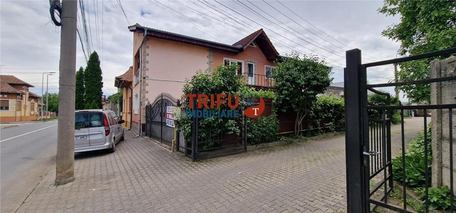 Casă Spațioasă cu 5 Camere în Zona Centrală, Lâng& - 3